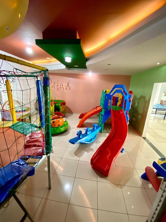 Constantino Hotel E Eventos Juiz de Fora Dış mekan fotoğraf An indoor playground in a shopping mall
